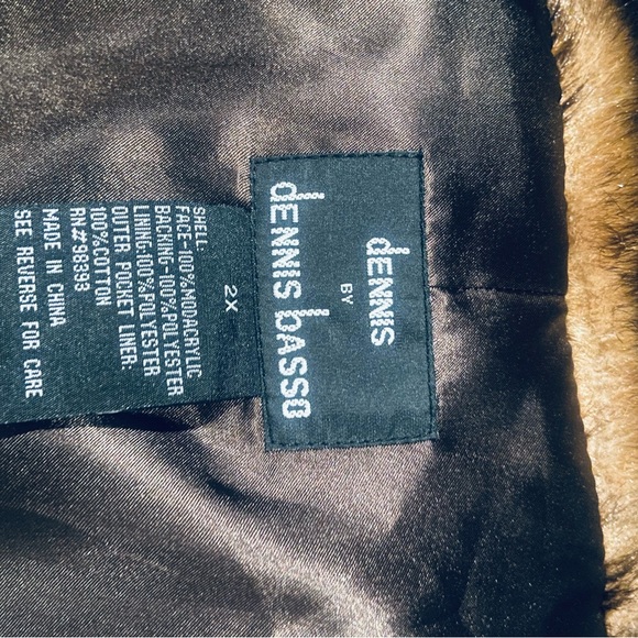 Dennis Basso Luxury Striped Oversized Collar 3/4 Length Faux Fur Coat - Picture 6 of 7